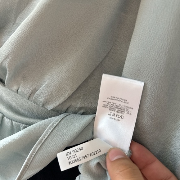 Express Wrap Blouse - Soft Gray - Picture 5 of 5